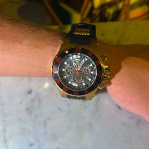 Invicta Men's Black and Gold Watch